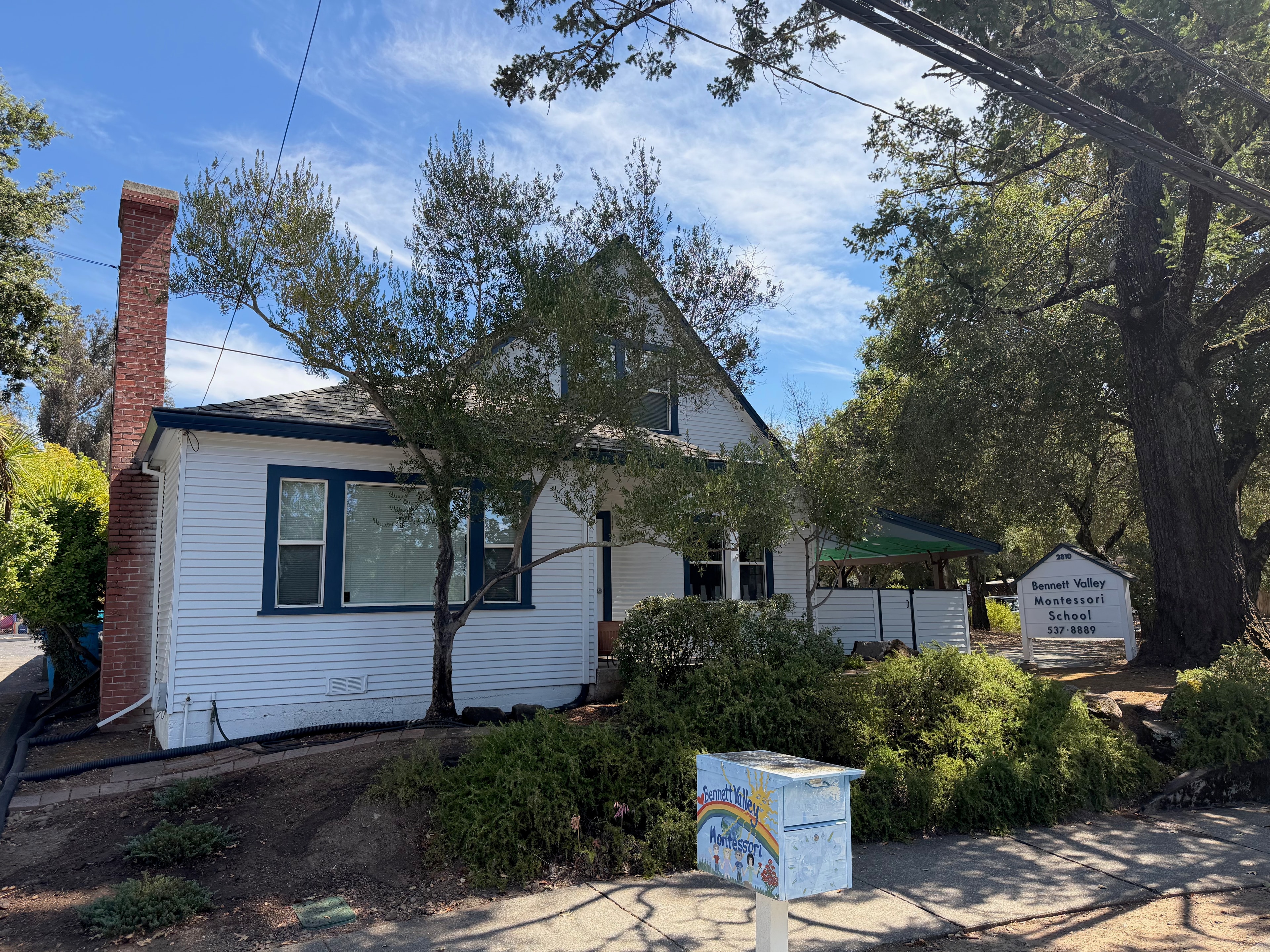 North front of Bennett Valley Montessori School